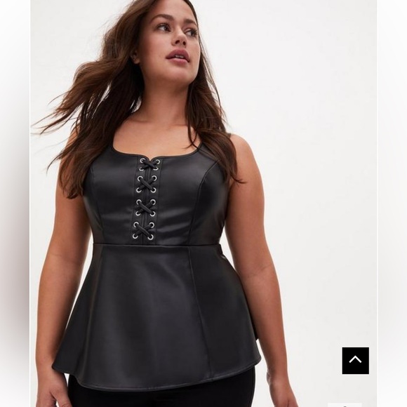 TORRID VEGAN LEATHER STRETCHY LACE UP PEPLUM BLACK TOP SIZE 4 - Picture 3 of 9